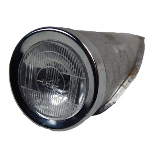 571  LAMPKA OBRYSOWA WÓZKA BOCZNEGO M-72 URAL M -61.jpg